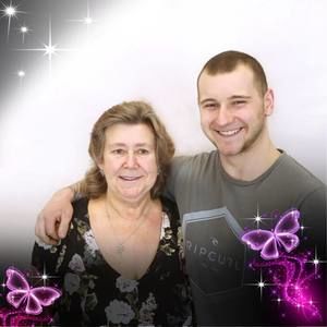 Meet your Posher, Paula